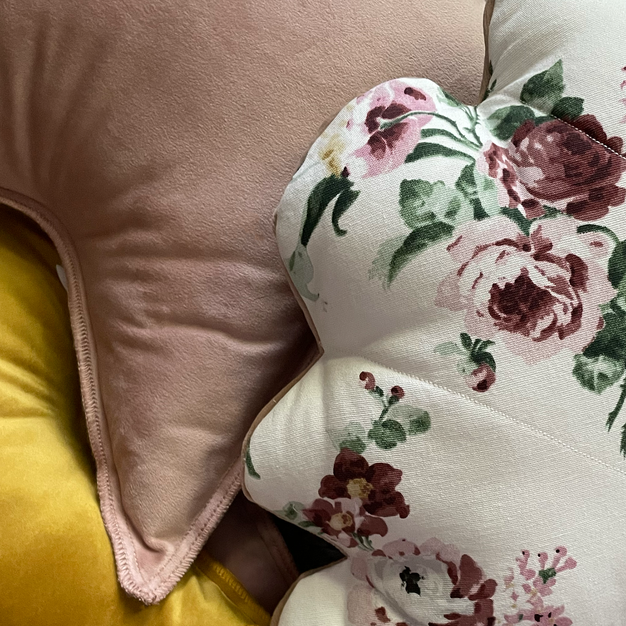 Handvoll Glück | Kissen | Muschel | Rosa | Baumwolle & Samt | 35 cm x 45 cm – Bild 2